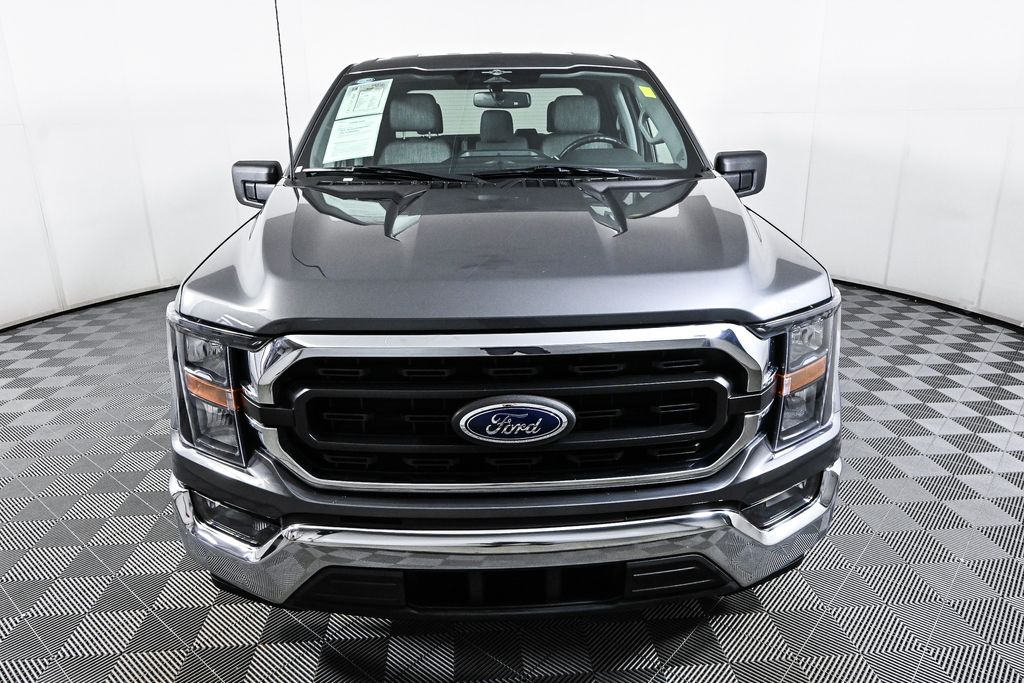 2023 Ford F-150 XLT 2