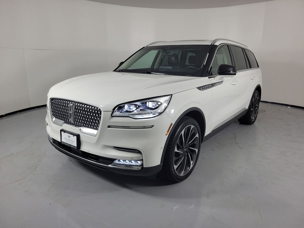 2021 Lincoln Aviator Reserve White at Bayshore Chrysler Jeep Dodge Ram