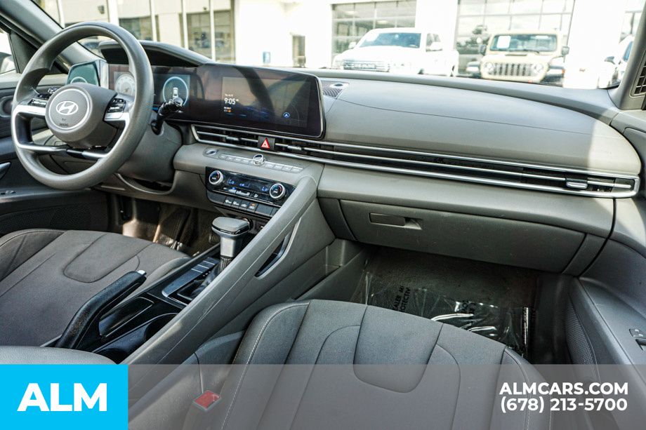 2024 Hyundai Elantra SEL - Photo 24