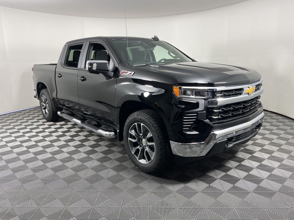 2025 Chevrolet Silverado 1500 LT 13