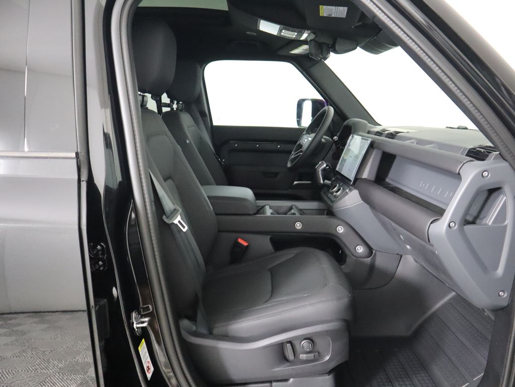 Thumbnail: 2026 Land Rover Defender - 21
