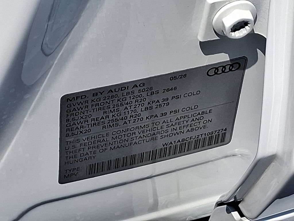 Thumbnail: 2026 Audi Q3 - 10