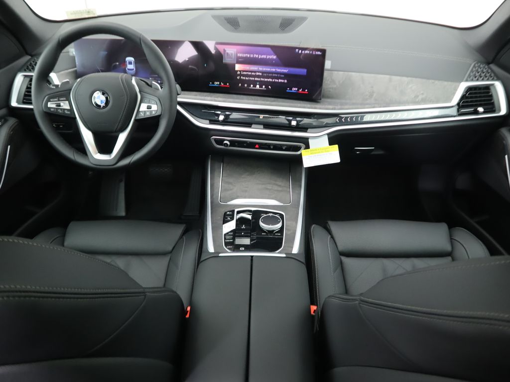 Thumbnail: 2025 BMW X5 - 13