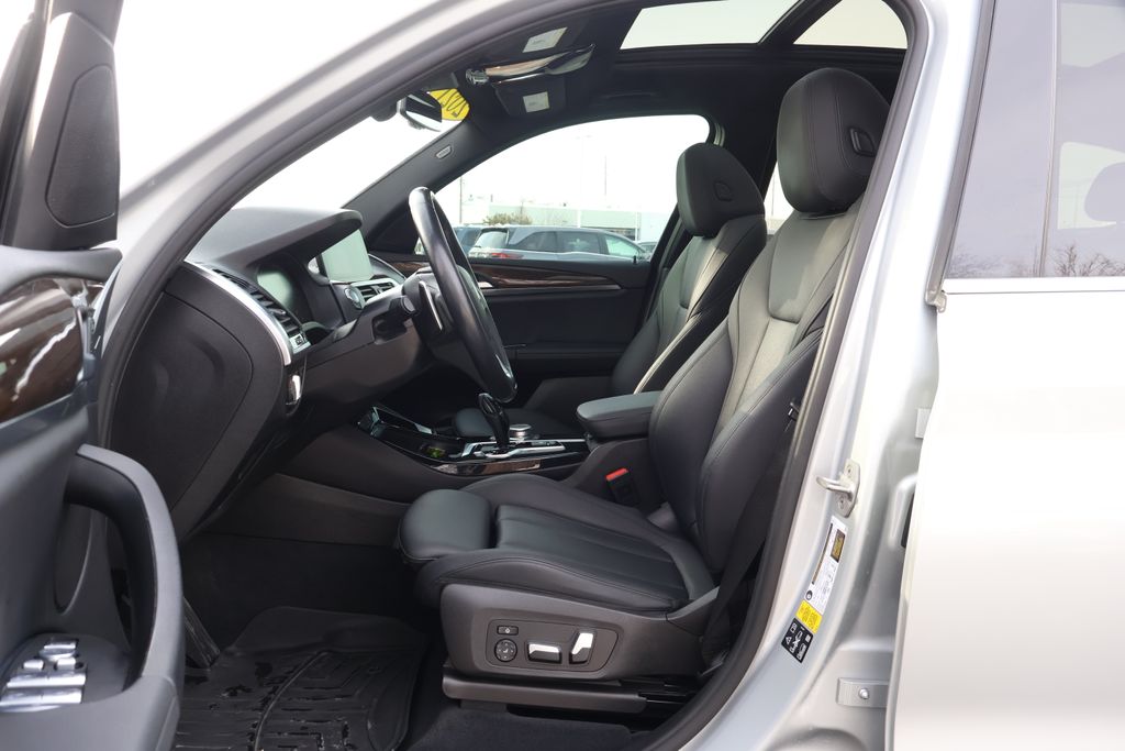 Thumbnail: 2021 BMW X3 - 31