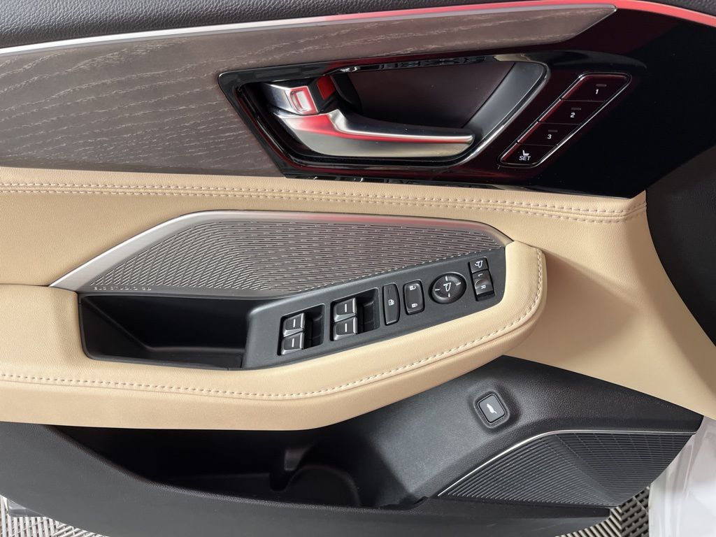 Thumbnail: 2023 Acura MDX - 28