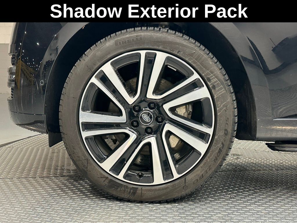 2023 Land Rover Range Rover SE 7