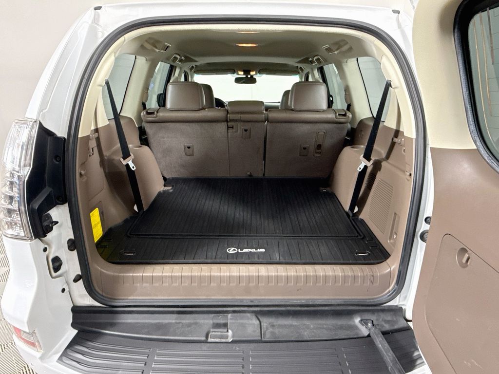 Thumbnail: 2016 Lexus GX - 27