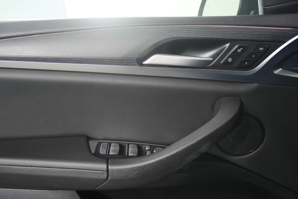 Thumbnail: 2024 BMW X3 - 9