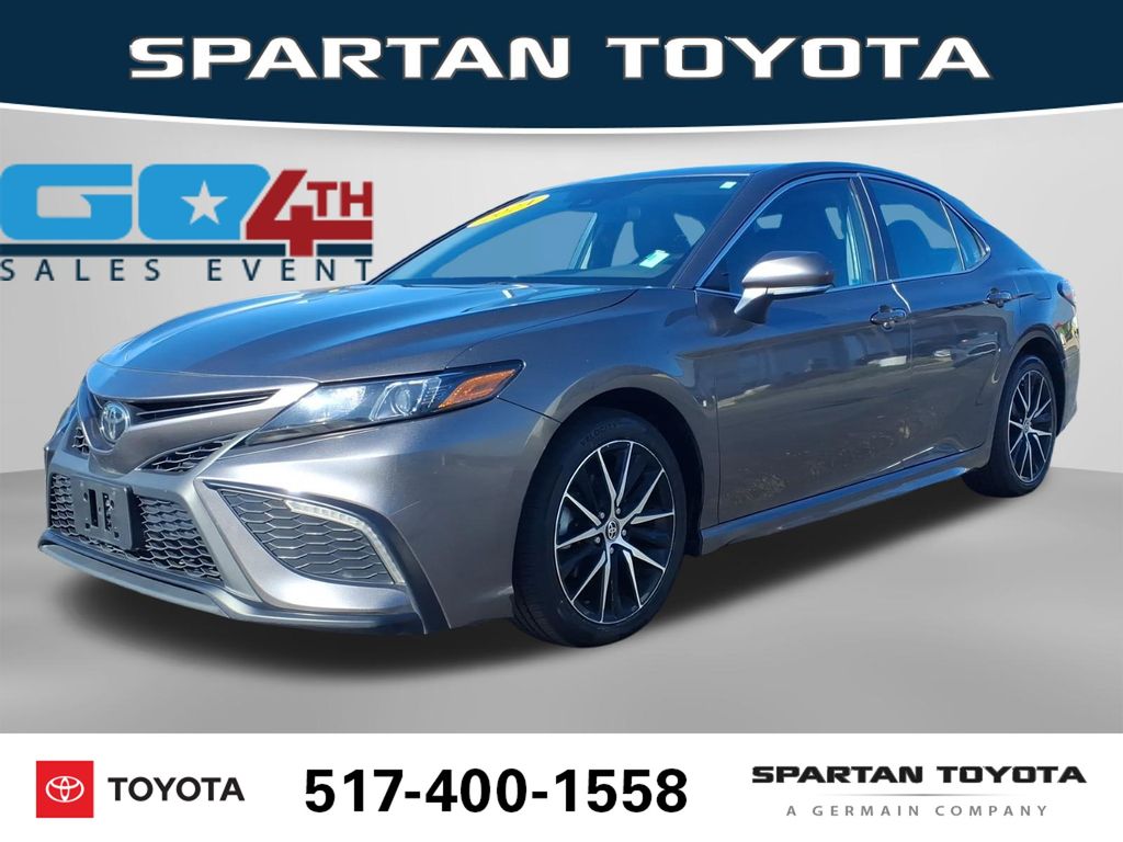 2024 Toyota Camry SE