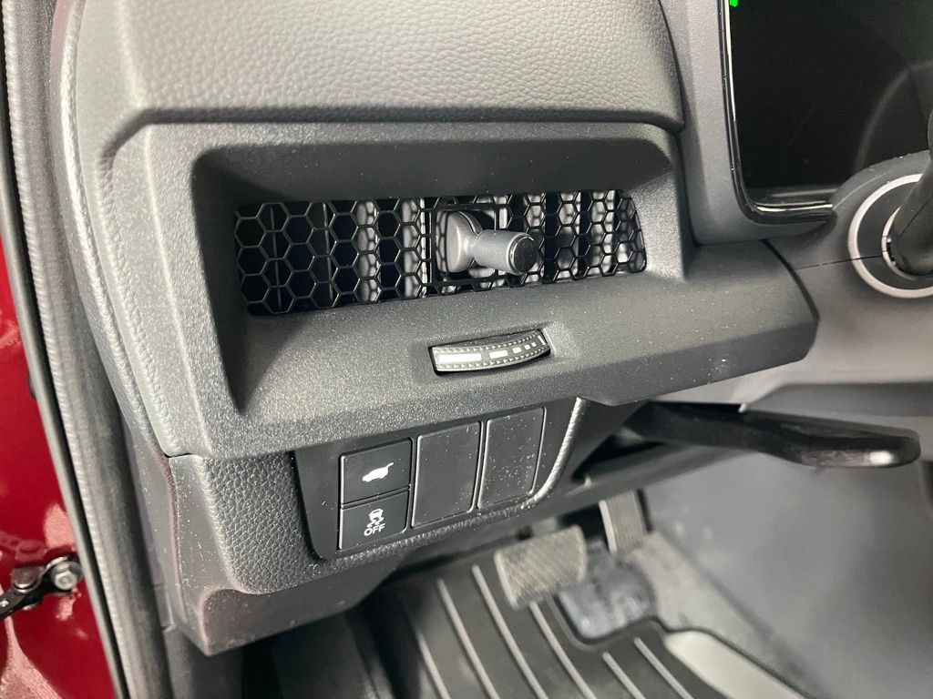 2025 Honda CR-V Sport-L 28
