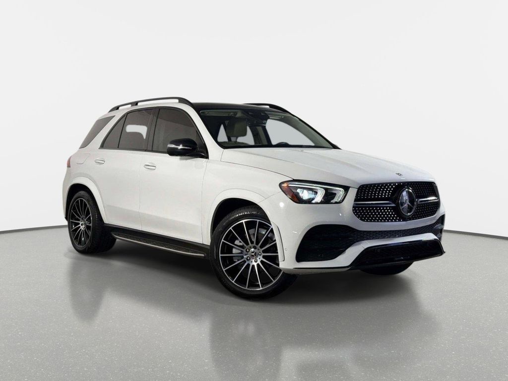 White 2025 Mercedes-Benz GLC GLC 350e 4MATIC SUV / Crossover All-Wheel Drive Automatic