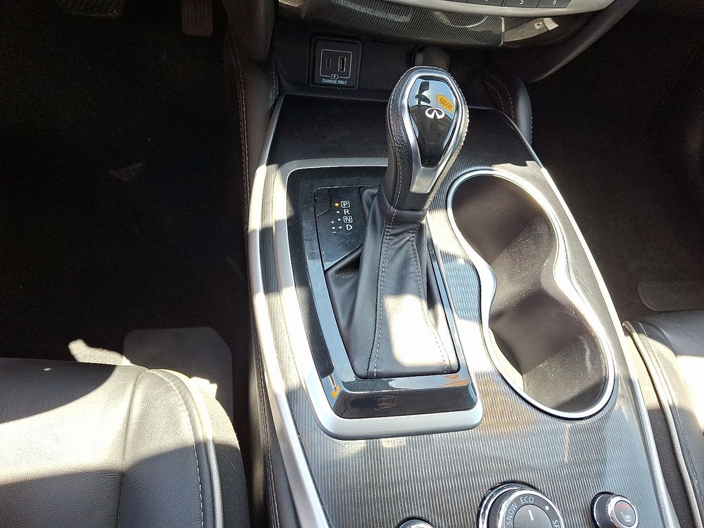 2020 INFINITI QX60 — photo 17