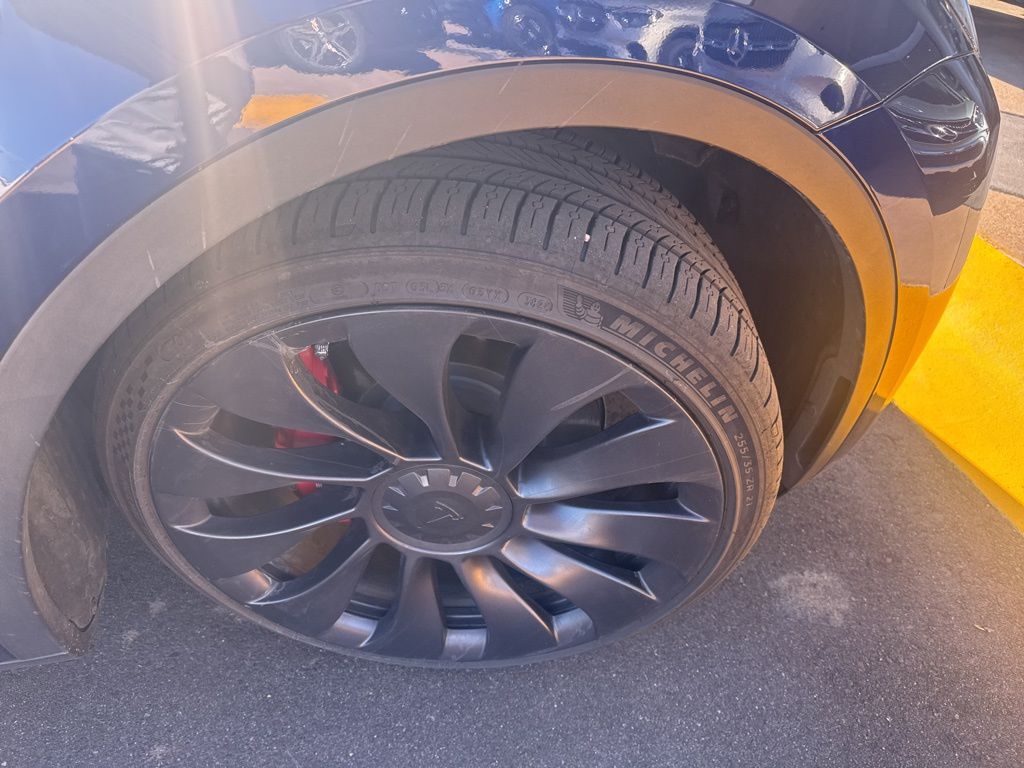 Thumbnail: 2023 Tesla Model Y - 11