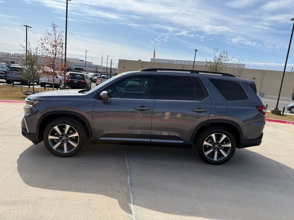 Thumbnail: 2025 Honda Pilot - 8
