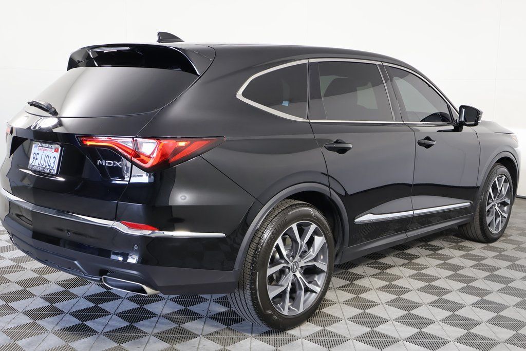 Thumbnail: 2023 Acura MDX - 4