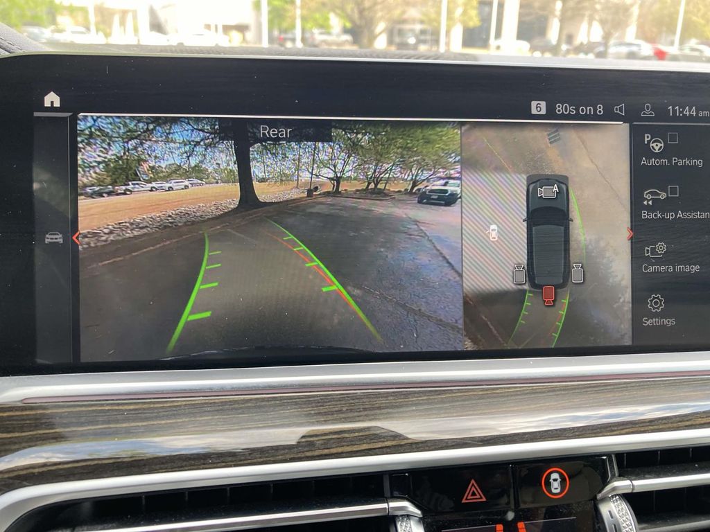 Used 2021 Black BMW sDrive40i image 15