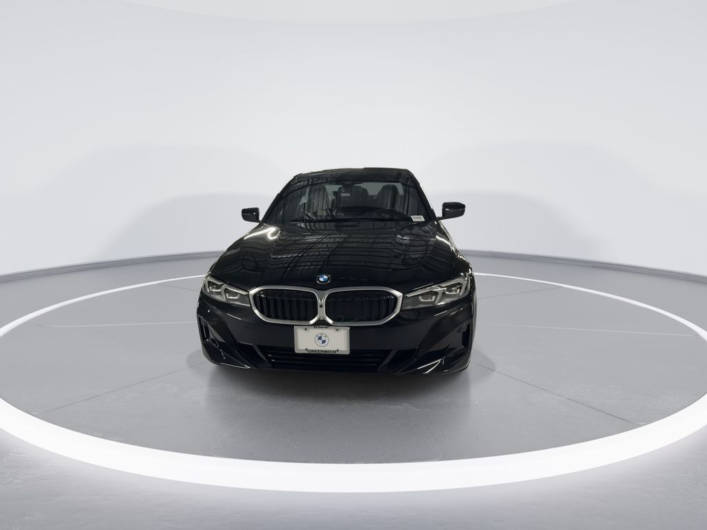 Thumbnail: 2025 BMW 3 Series - 3
