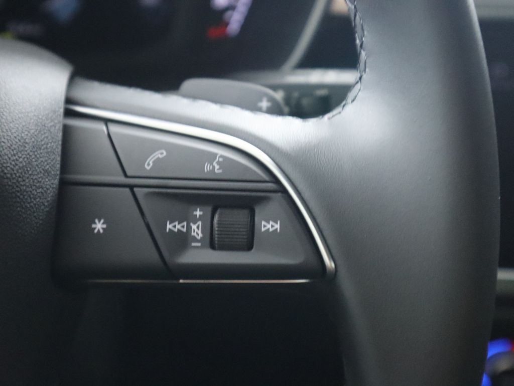 Thumbnail: 2025 Audi Q3 - 14