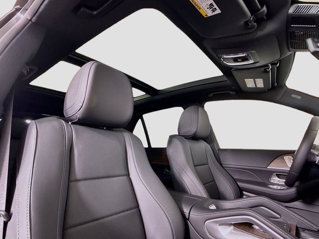 Thumbnail: 2026 Mercedes-Benz GLE - 19