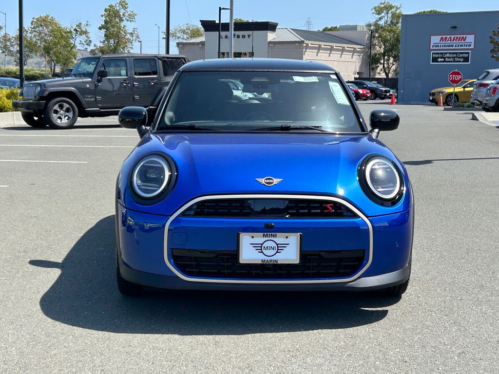 2025 MINI Cooper Hardtop 2 Door 8
