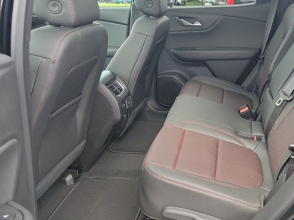 Thumbnail: 2025 Chevrolet Blazer - 8