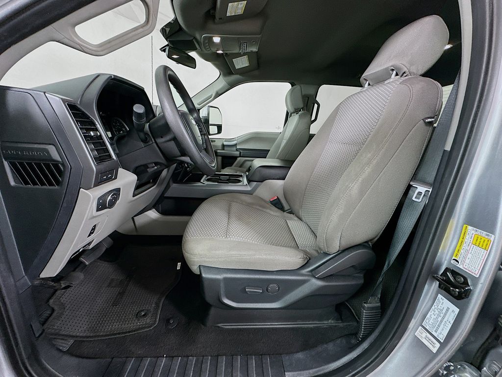 Thumbnail: 2020 Ford Econoline - 21