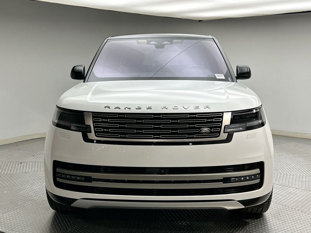 Thumbnail: 2023 Land Rover Range Rover - 16