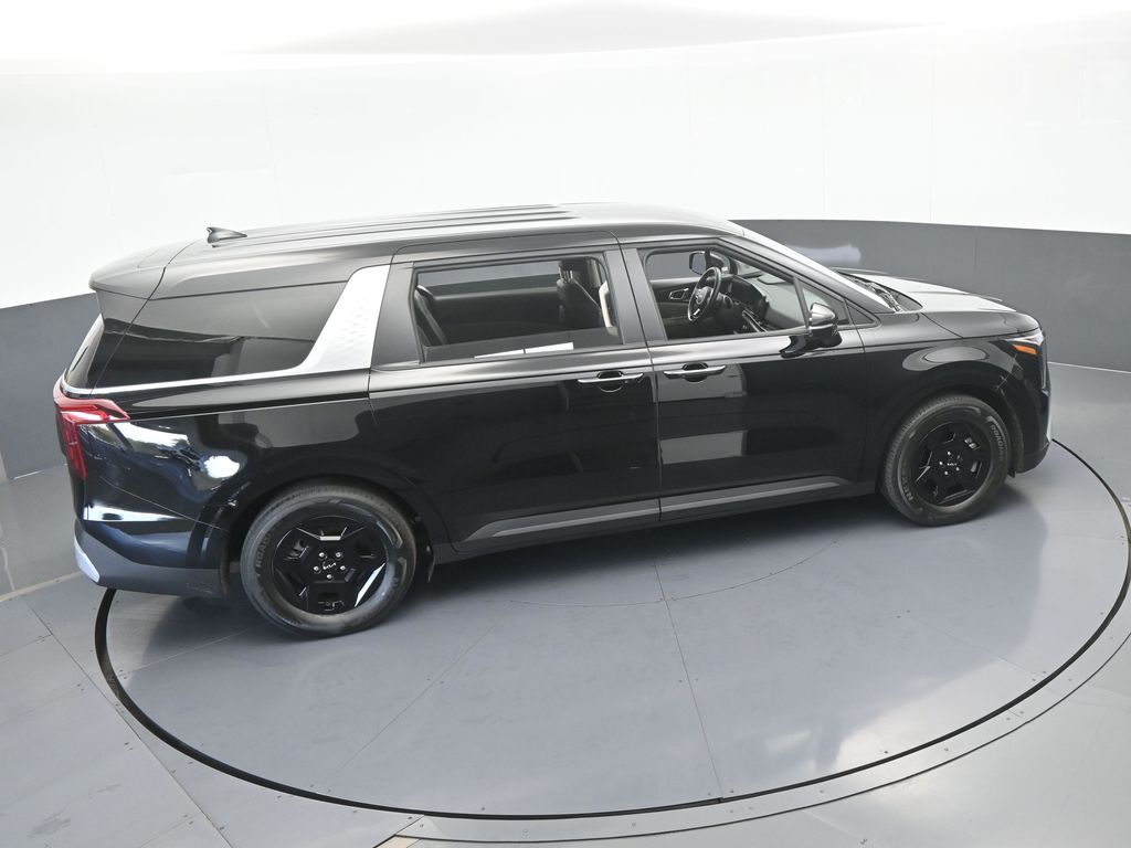 Used 2025 Aurora Black Pearl Kia LXS image 50