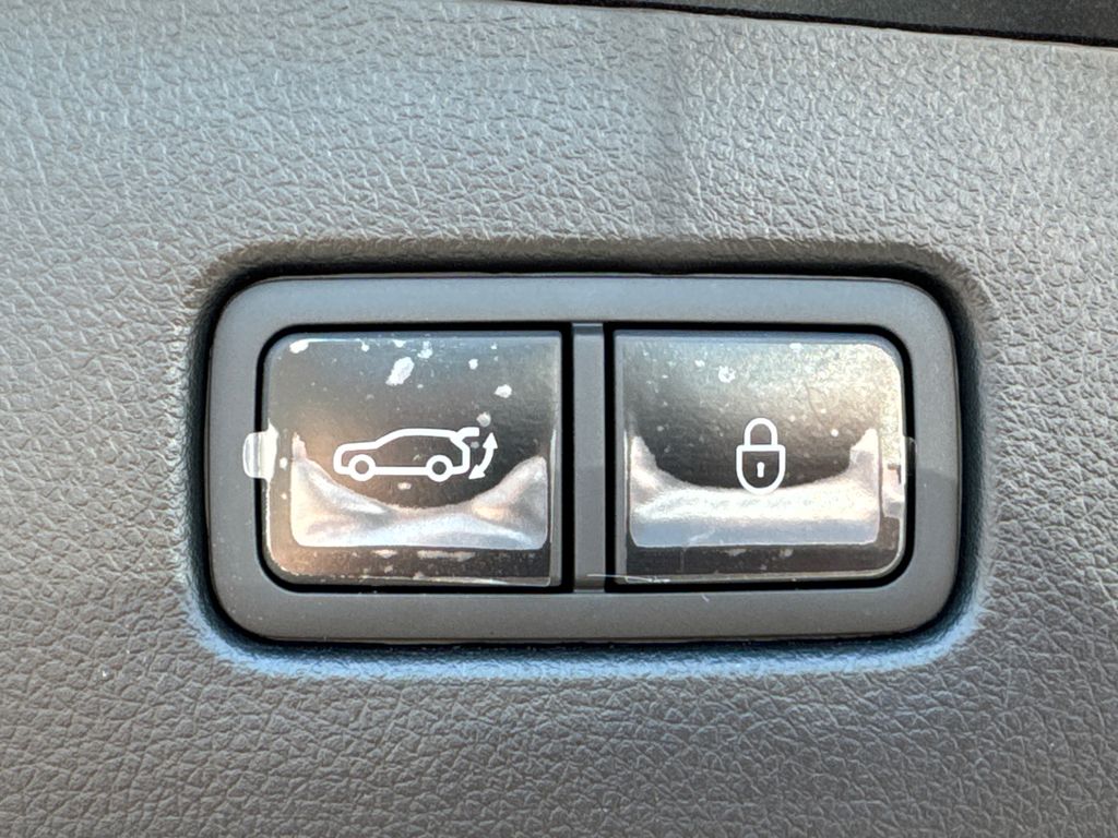 2026 GENESIS GV70 Sport Advanced - Photo 21