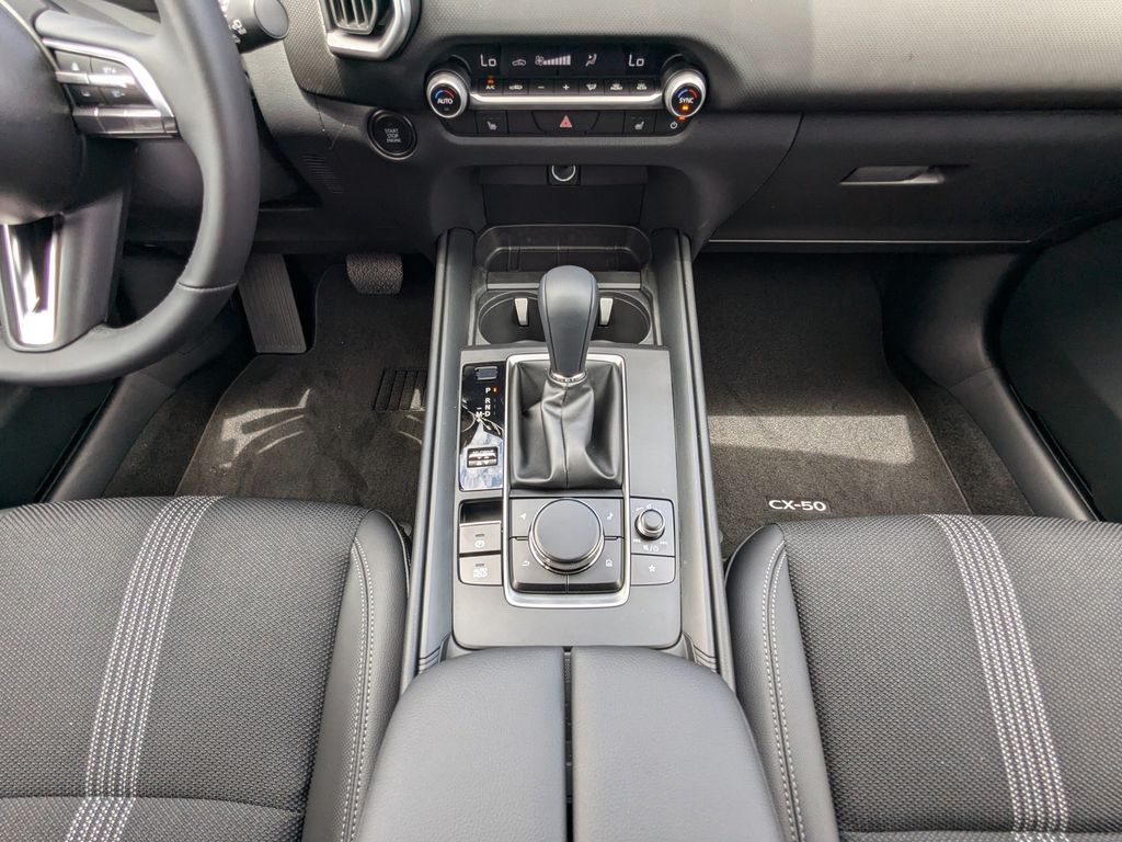 2025 Mazda CX-50 2.5 S Preferred Package