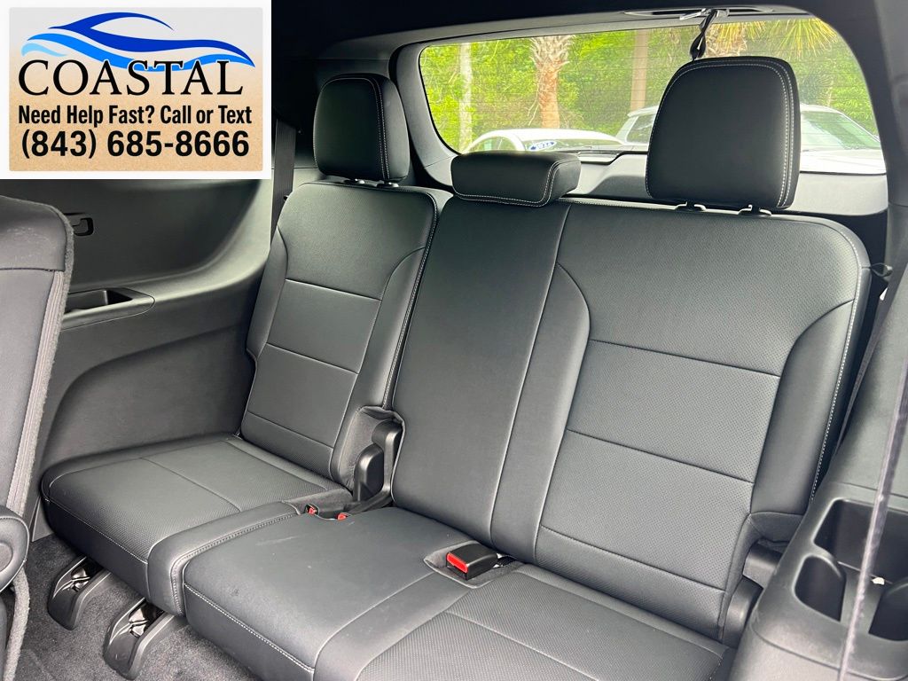 2025 Chevrolet Traverse LT Black at Bob Mills Chevrolet