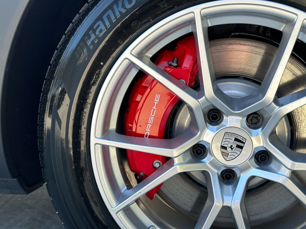 Thumbnail: 2026 Porsche Cayenne - 16