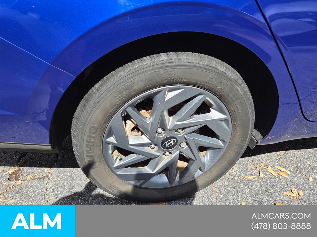 Used 2024 Blue Hyundai SEL image 18