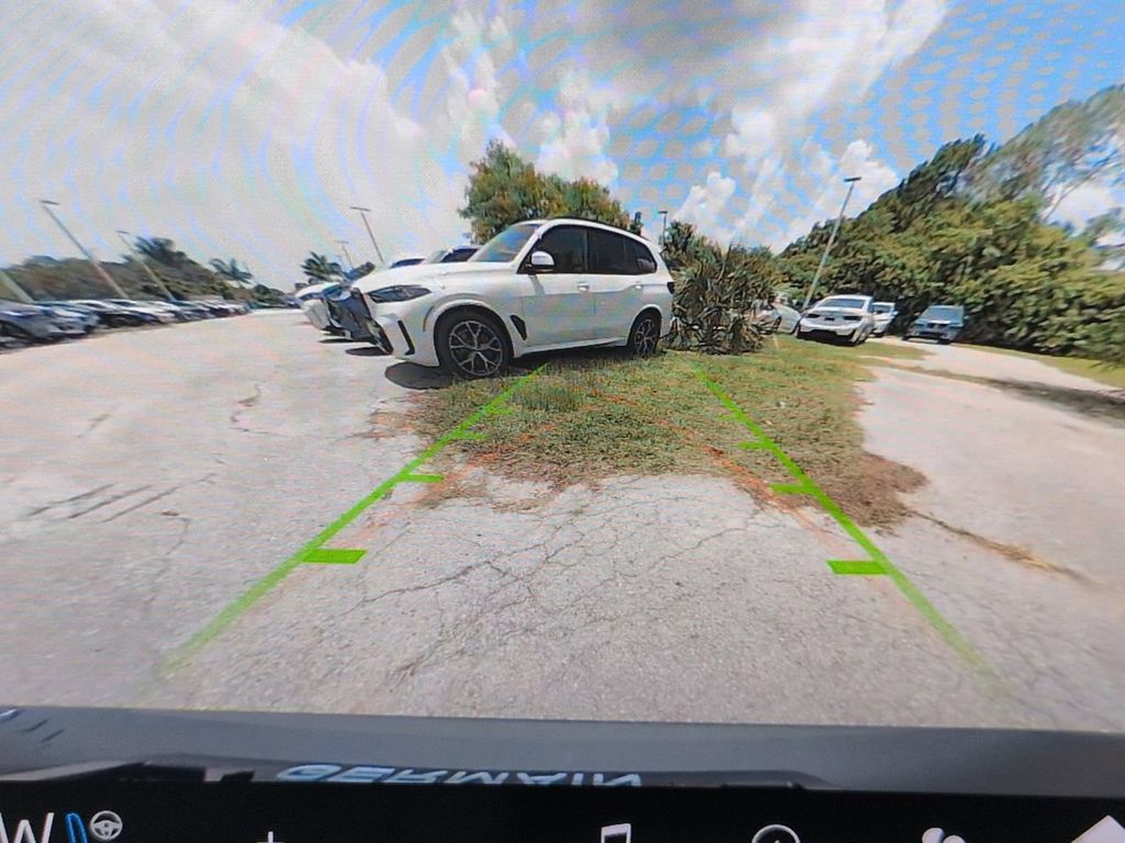 New 2026 White BMW 30 xDrive image 21