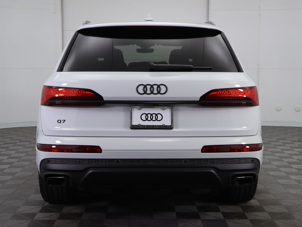 2025 Audi Q7  7