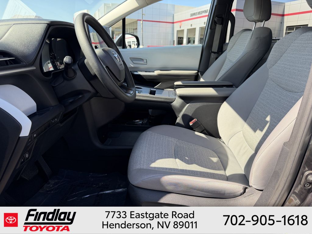Used 2025 Toyota Sienna Van