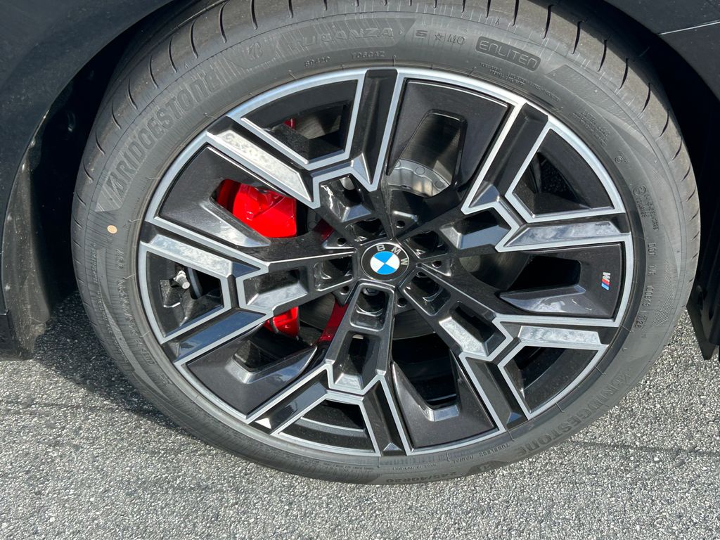 Thumbnail: 2027 BMW i5 - 3