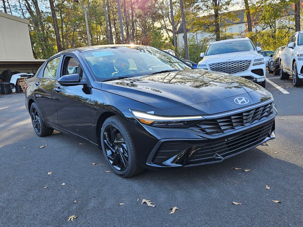 2026 Hyundai Elantra SEL's photo