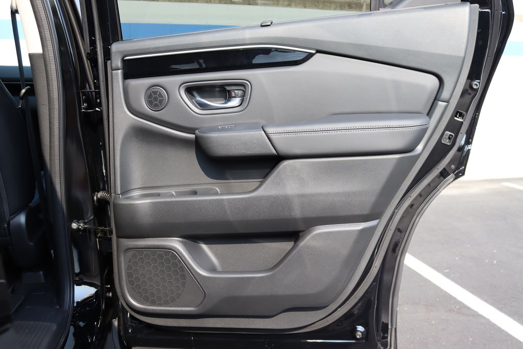 Thumbnail: 2025 Honda Pilot - 15