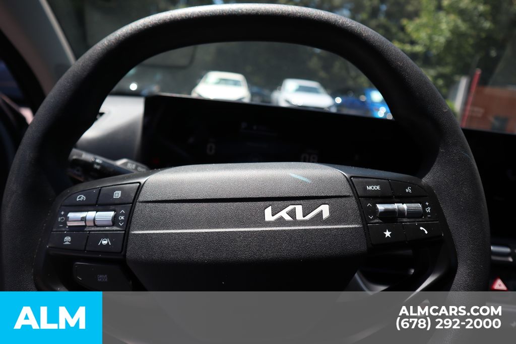 Used 2025 Blue Kia LXS image 29