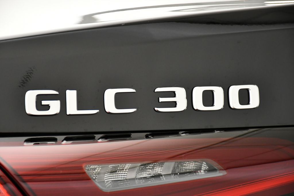 Thumbnail: 2026 Mercedes-Benz GLC - 9