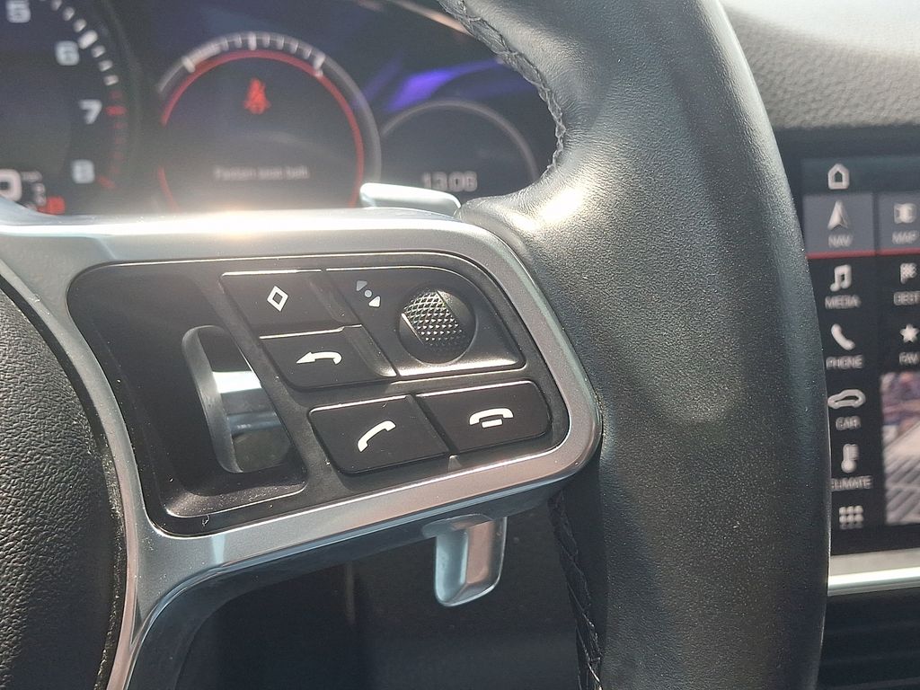 Thumbnail: 2020 Porsche Cayenne - 27