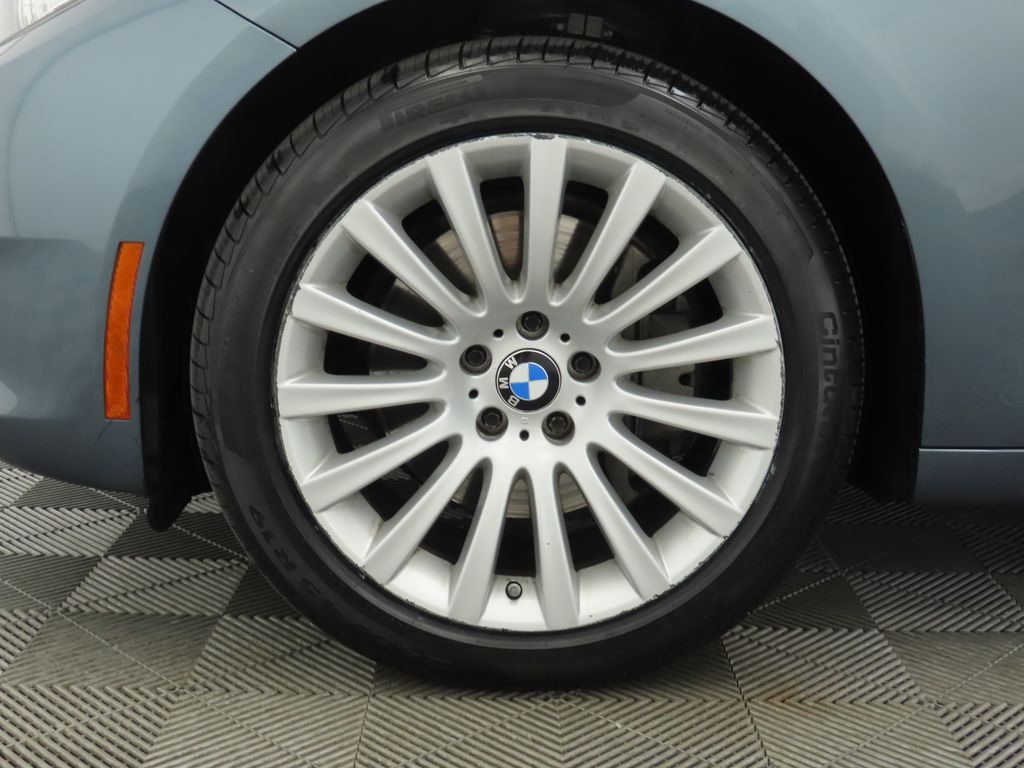 2010 BMW 5 Series 535i 30