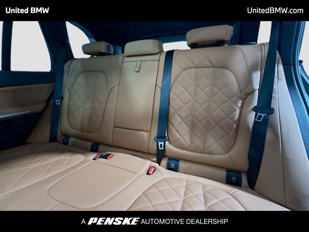 Thumbnail: 2026 BMW X5 - 13