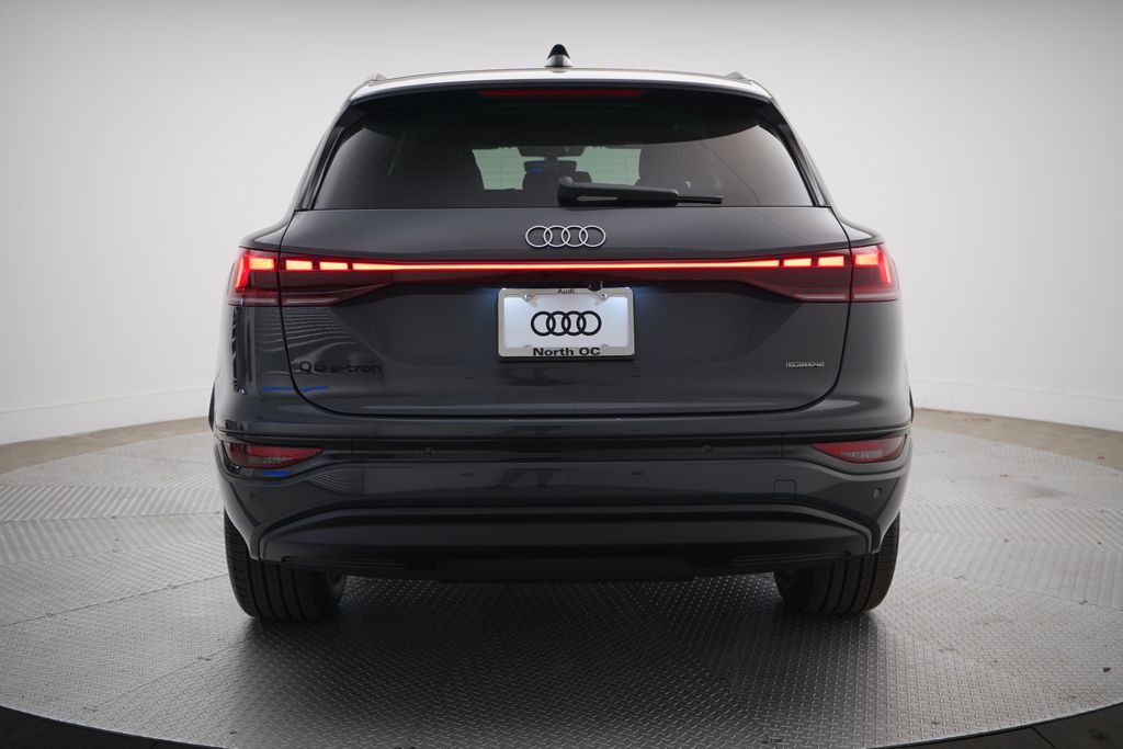 Thumbnail: 2027 Audi Q6 e-tron - 4
