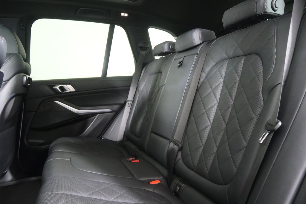 Thumbnail: 2023 BMW X5 - 14