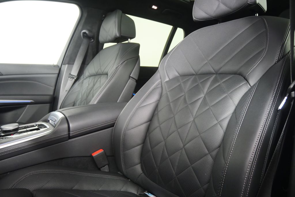 Thumbnail: 2023 BMW X7 - 9