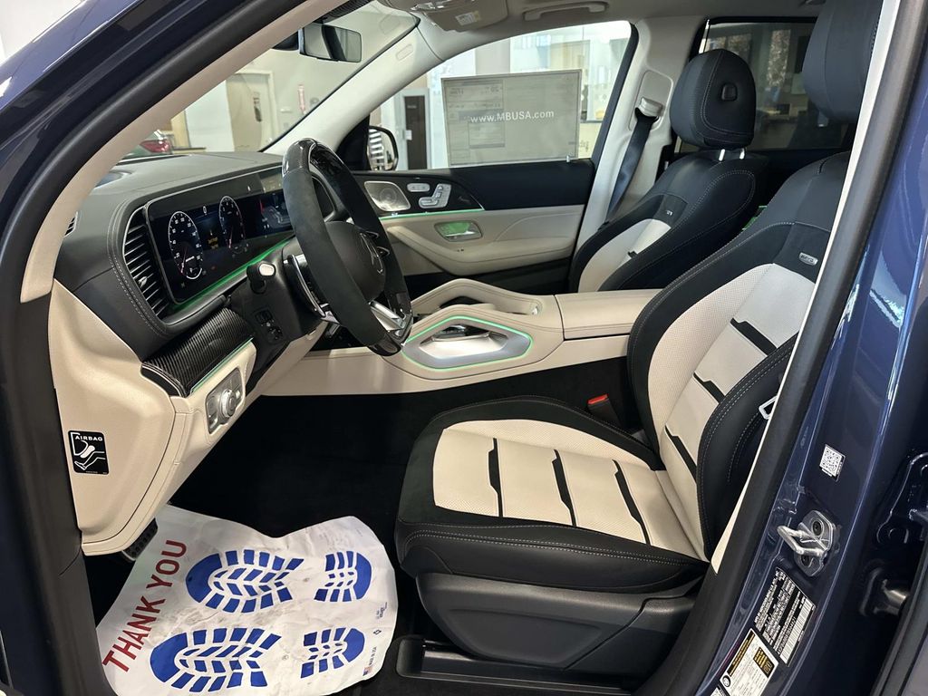 Thumbnail: 2026 Mercedes-Benz GLE - 17