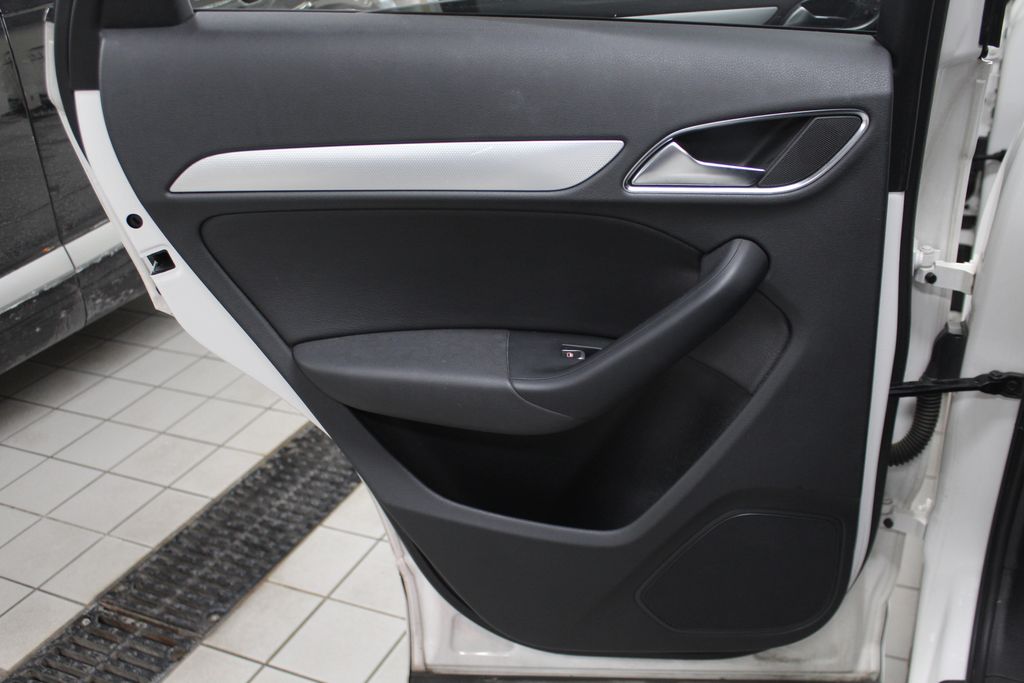 Thumbnail: 2016 Audi Q3 - 22