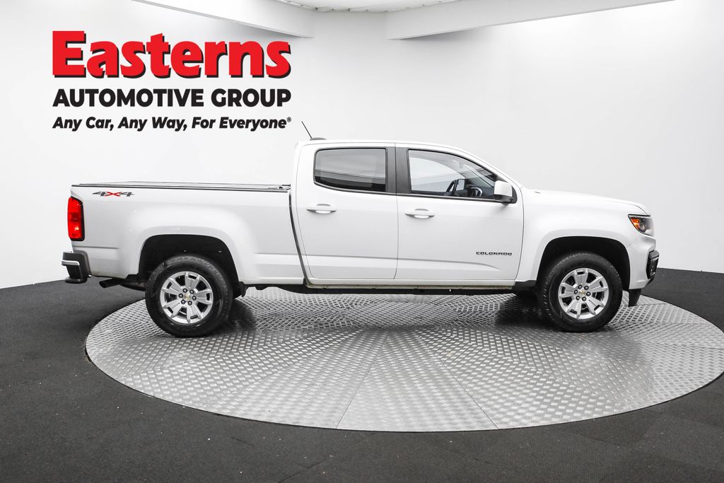 Used 2022 White Chevrolet LT image 4